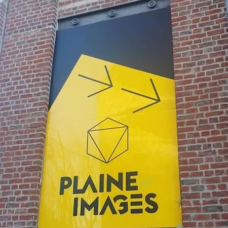 Prestige Pop Art Plaine Images Διαμέρισμα Ρουμπαί